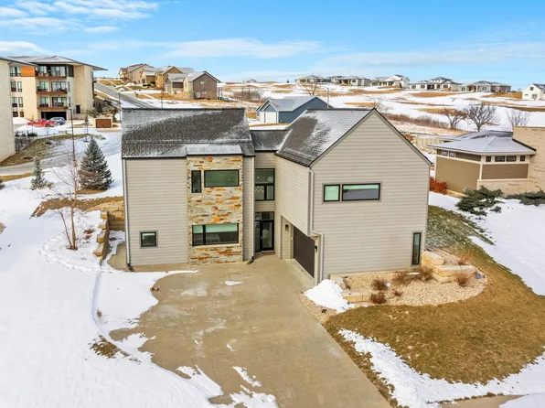 3005 Back 9 Cir, Manhattan, KS 66503