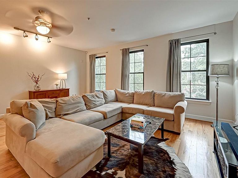 1602 Elgin St Houston, TX, 77004 Apartments for Rent Zillow