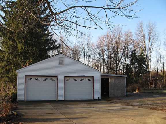 2 Car Garage