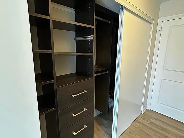 233 S Park Rd #611 — Photo 32