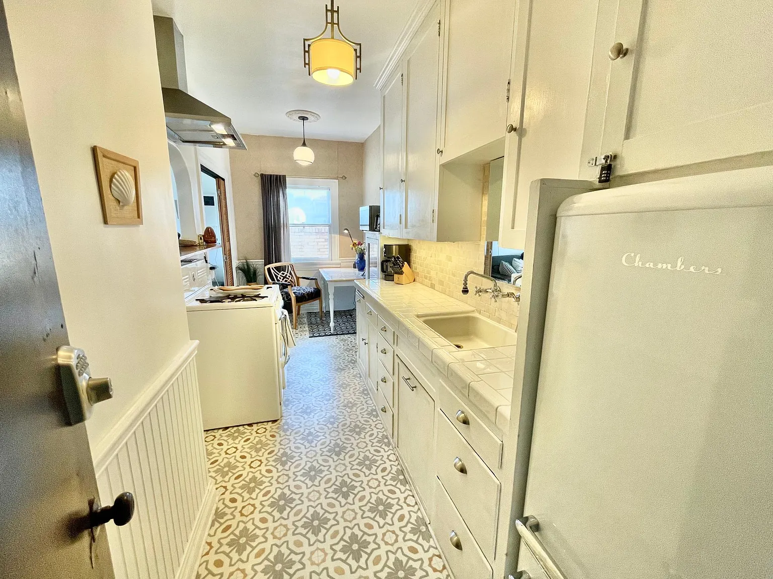 3825 Bluff Pl — Photo 2