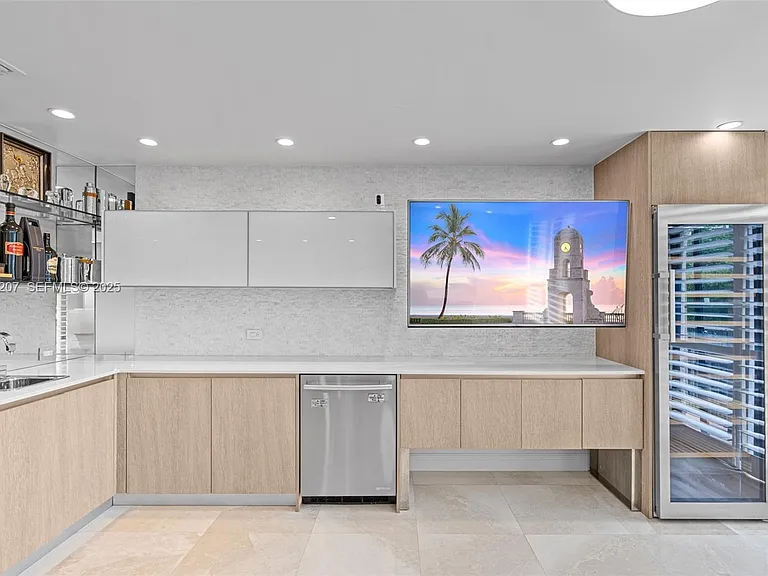 6124 Paradise Point Dr — Photo 29