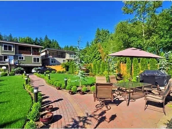 6080 Marine Dr #2, Burnaby, BC V3N 2X9