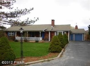 32 Little Beach Lake Rd, Beach Lake, PA 18405