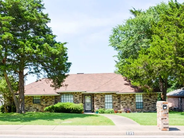 235 N Beltwoods Dr, Desoto, TX 75115