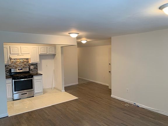 3rd image of 2156 Coleman St Floor 2