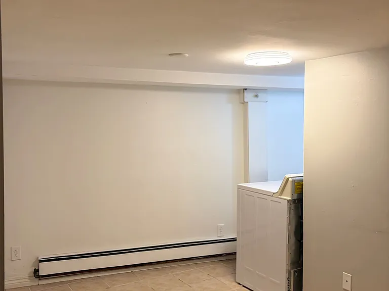 108 Springhurst Ave — Photo 18