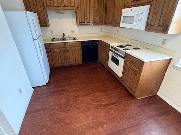 1226 Baylor Ave #119-4 — Photo 4