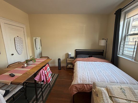5th image of 36 Linden St APT 20