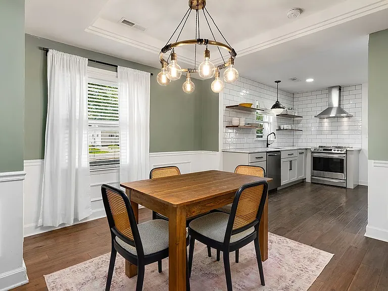 2809 Surrey Rd — Photo 17