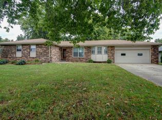 6915 W Dogwood St, Springfield, MO 65802