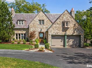 5020 N Prospect Rd, Peoria Heights, IL 61616