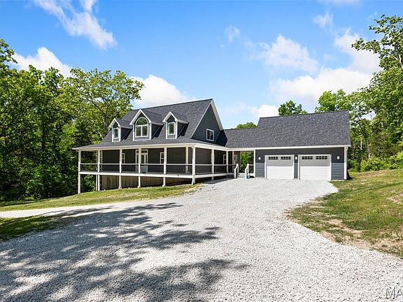 2nd image of 943 Frost Rd