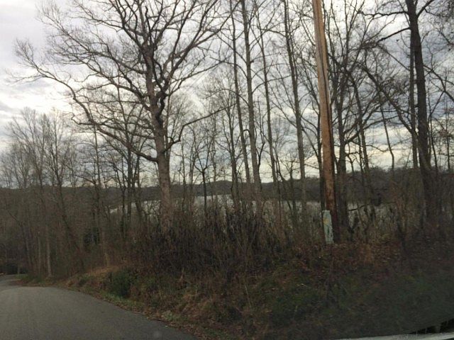 2nd image of 111 Overlook Dr