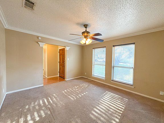 4th image of 2721 Buffalo Dr
