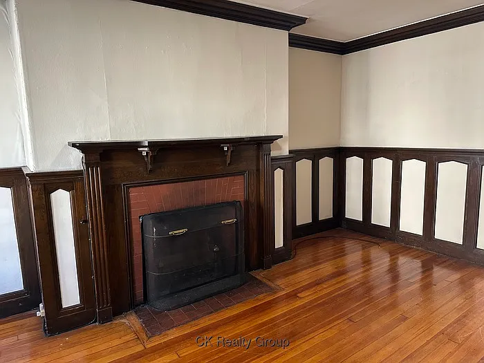 Mount Auburn St — Photo 2