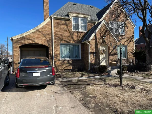 350 E 4th St #&-421-425, Fremont, NE 68025