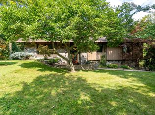 15260 Phoenix Ave, Brookfield, WI 53005