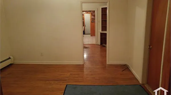 7 Sturgis St — Photo 2