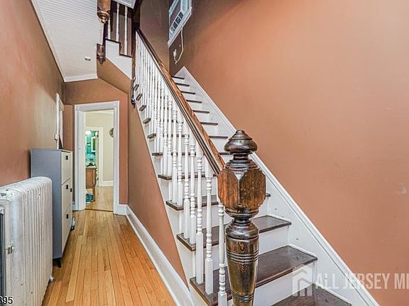 3rd image of 153 W Union Ave
