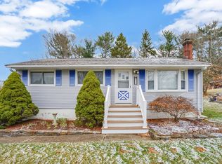 630 Old Post Rd, Tolland, CT 06084