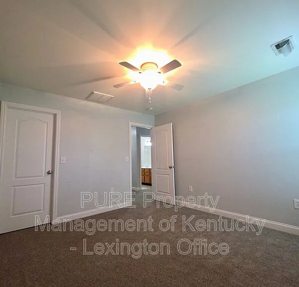 106 Ballard Ct — Photo 23