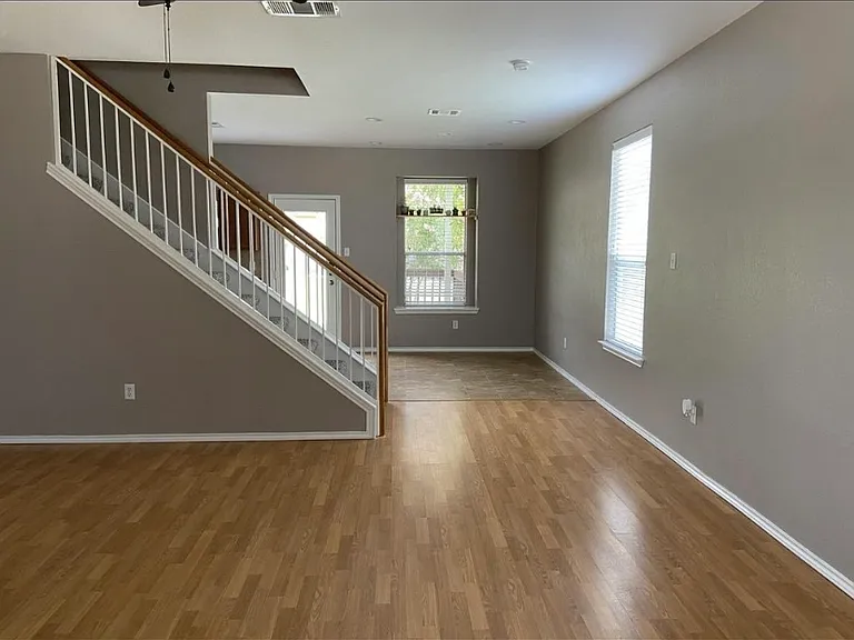 154 Picadilly Dr — Photo 5