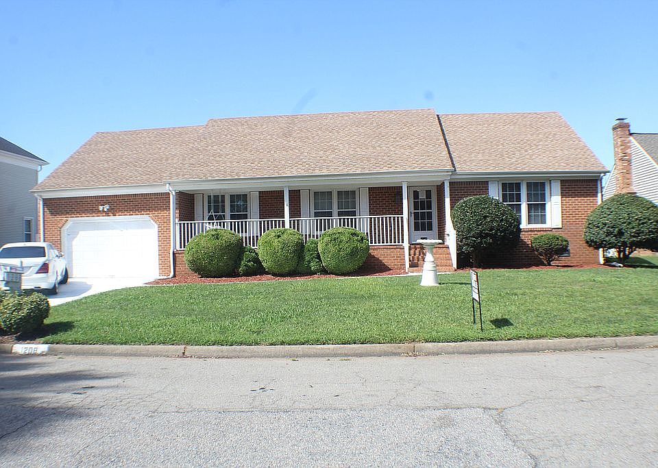1st image of 1208 Plantation Lakes Cir