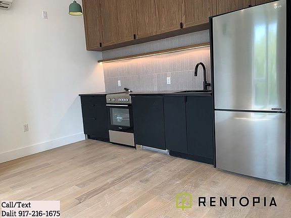 3rd image of 420 Tompkins Ave #508