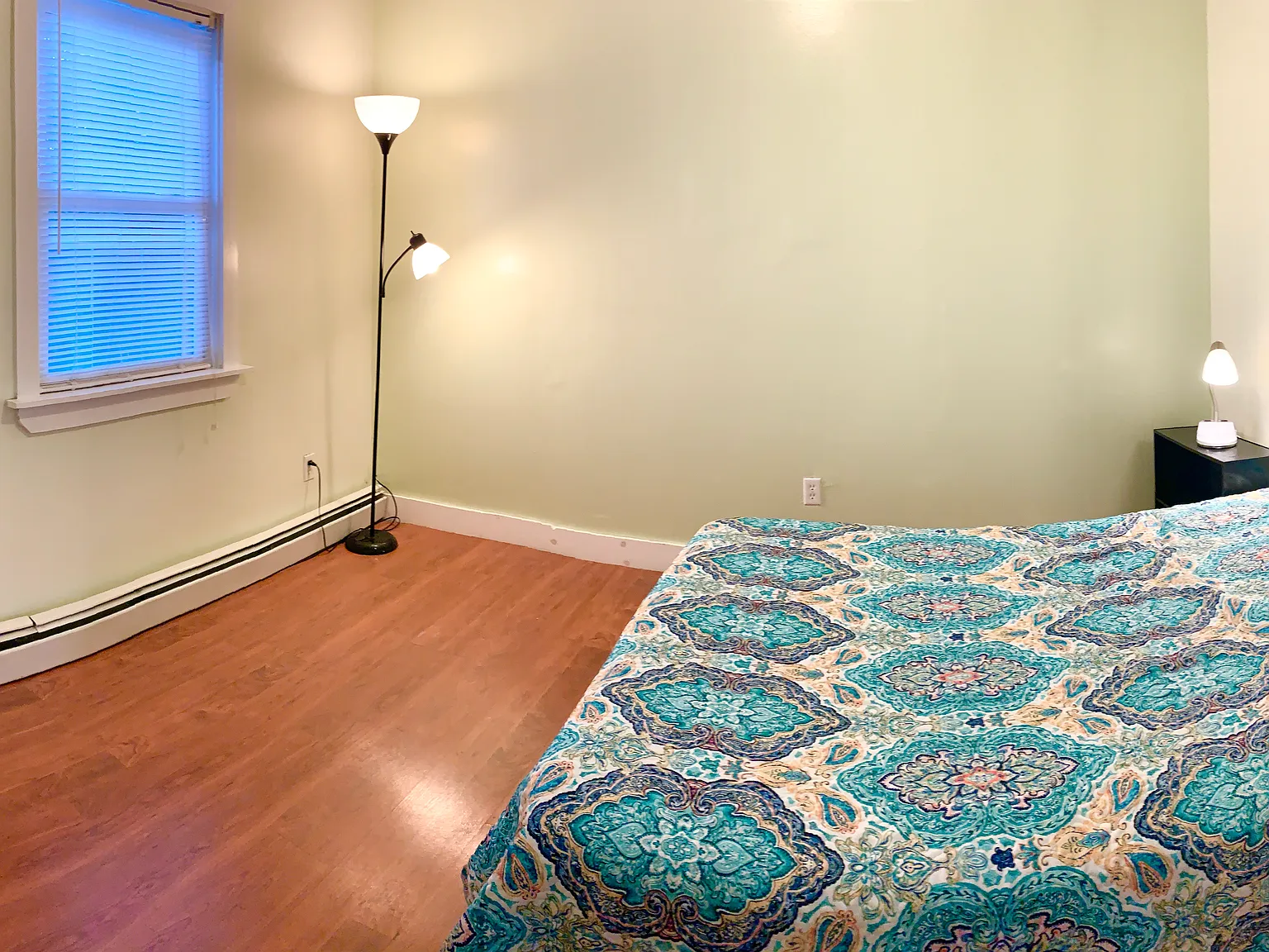 206 California Ave — Photo 2