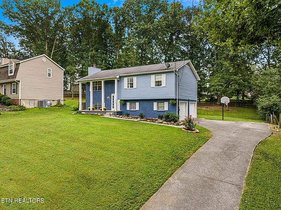 2nd image of 1618 Dunraven Dr