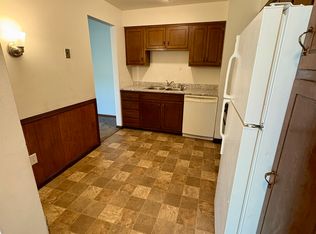 670 56th St SE APT 10, Grand Rapids, MI 49548