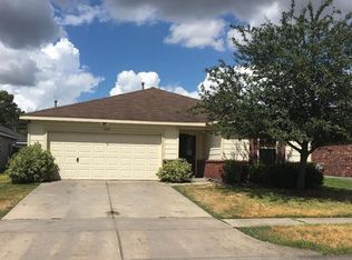 19419 Remington Cross Dr, Houston, TX 77073