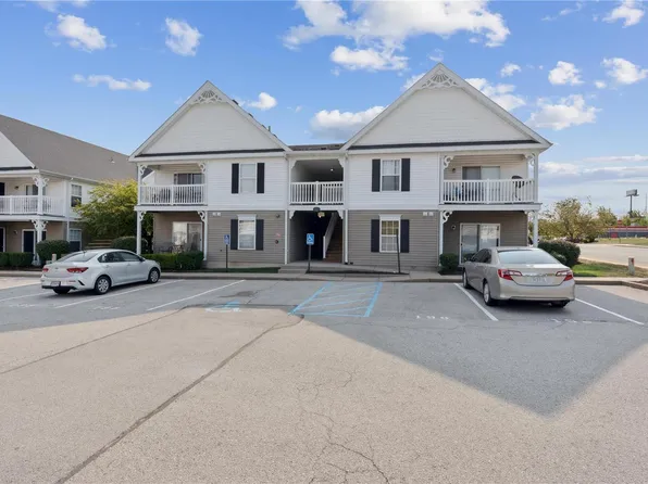 198 Brandy Mill Cir Unit B, High Ridge, MO 63049