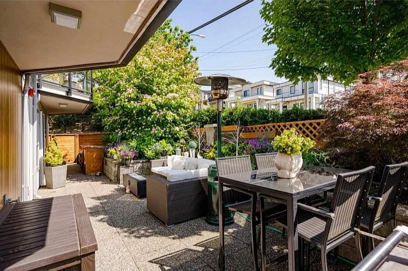 2 bed, 977 sqft, $3,550 — Photo 2