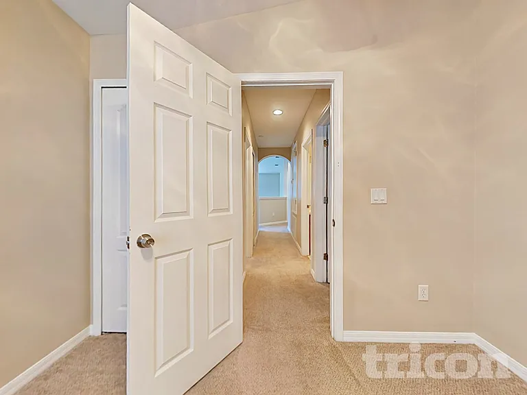 7524 Maroon Peak Dr — Photo 14