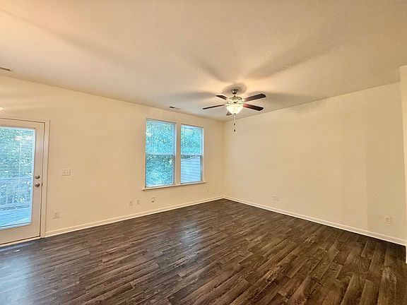 5th image of 117 Hill Shore Ln