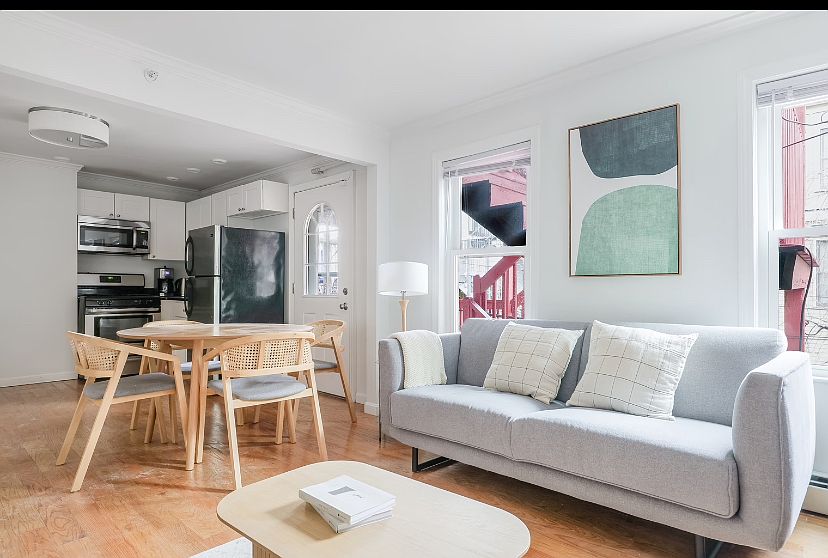 Living Area & Dining Area