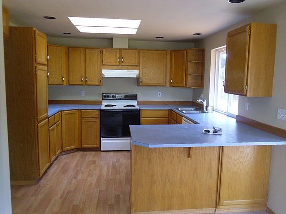 4th image of 19522 17th St S