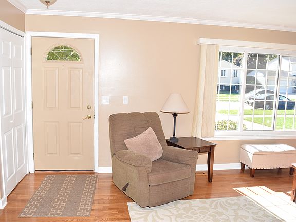 5th image of 13297 Westminister Dr