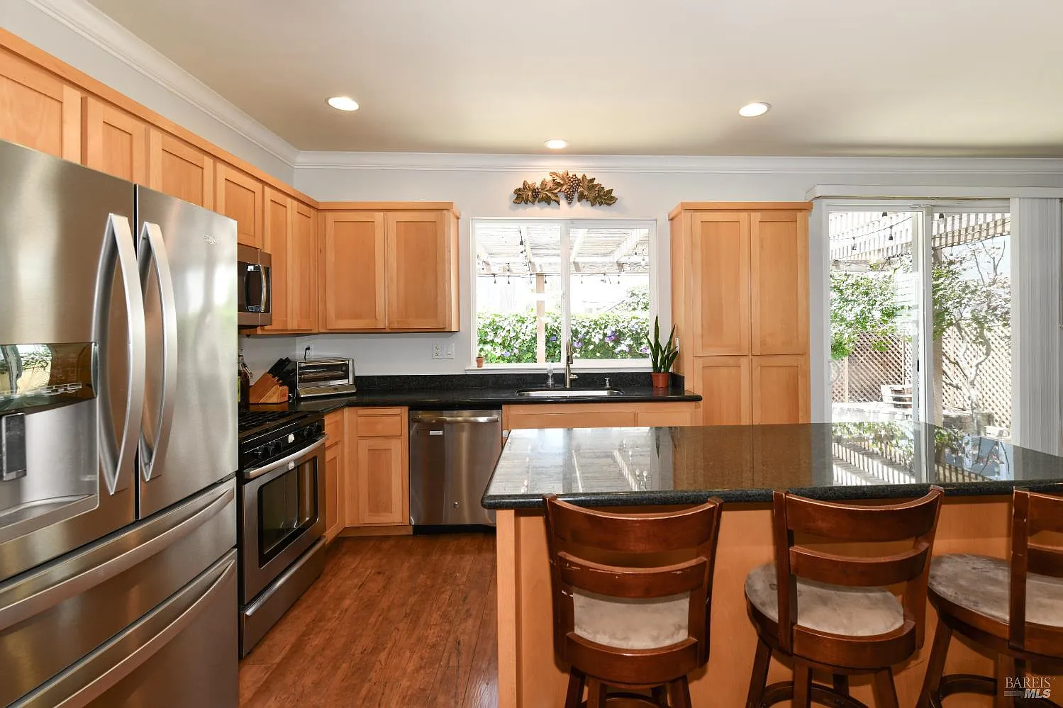 729 Fresno Avenue - Photo 12