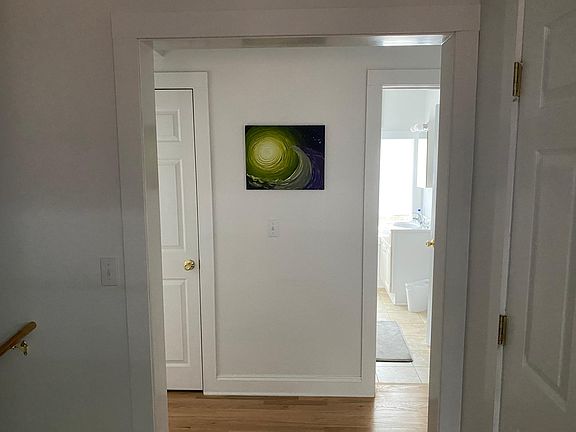 5th image of 303 E Dover St #B