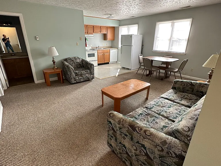 888 Wayne Ave #10 — Photo 4