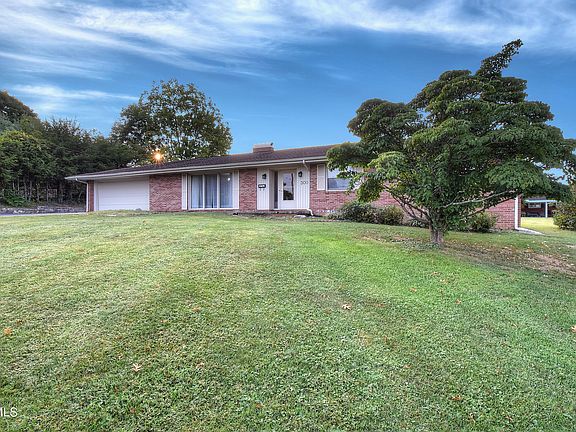 2nd image of 300 Fleetwood Ct