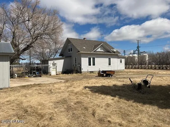 603 S Main St, McVille, ND 58254