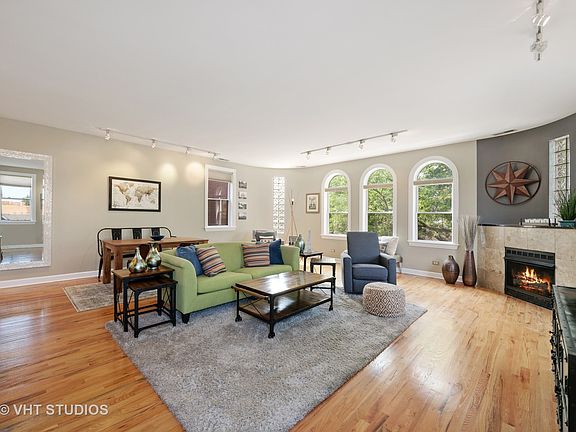 3rd image of 3324 W Eastwood Ave #3