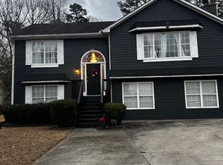 1540 La Maison Dr, Lawrenceville, GA 30043