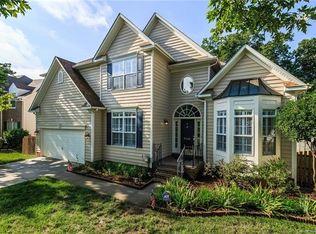 9216 Hickory Tree Ln, Charlotte, NC 28277