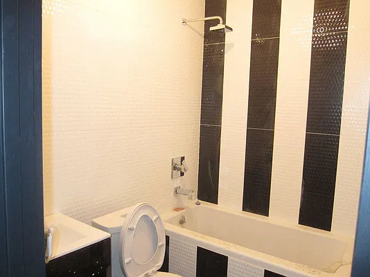 Rented by Spot It Realty LLC | media 34