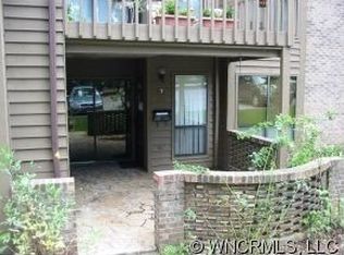 7 Ravencroft Ln, Asheville, NC 28803